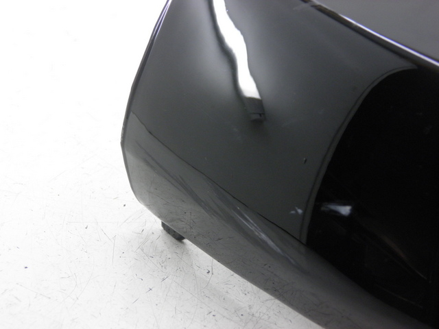 photo de JUNÇÃO DO CARENAGEM TRASEIRO INFERIOR JM MOTOR S-MAX 125 (2010 - 2014) - Outro ângulo de visão