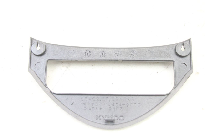 photo de JUNÇÃO DO CARENAGEM TRASEIRO INFERIOR KYMCO GRAND DINK 125 (2008 - 2014) - Zoom do estado de desgaste