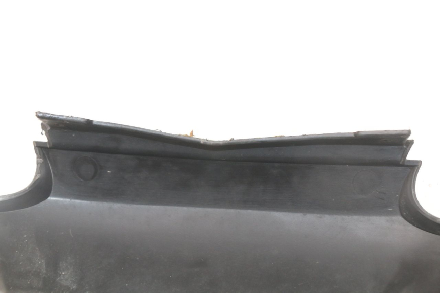 photo de JUNÇÃO DO CARENAGEM TRASEIRO INFERIOR PIAGGIO MP3 LT 400 (2007 - 2012) - Ampliação técnica