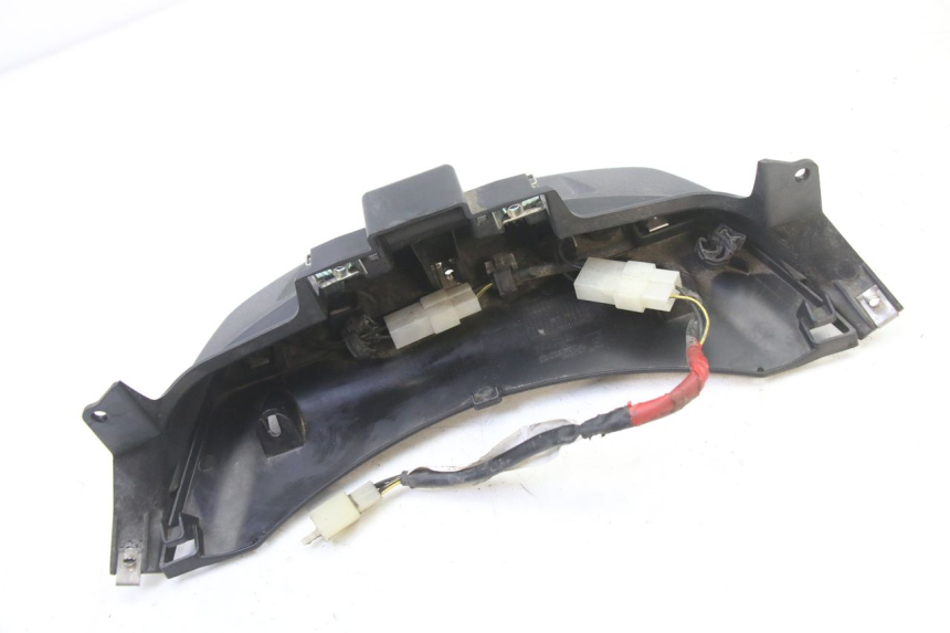 photo de JUNÇÃO DO CARENAGEM TRASEIRO INFERIOR PIAGGIO MP3 500 (2014 - 2017) - Ampliação técnica