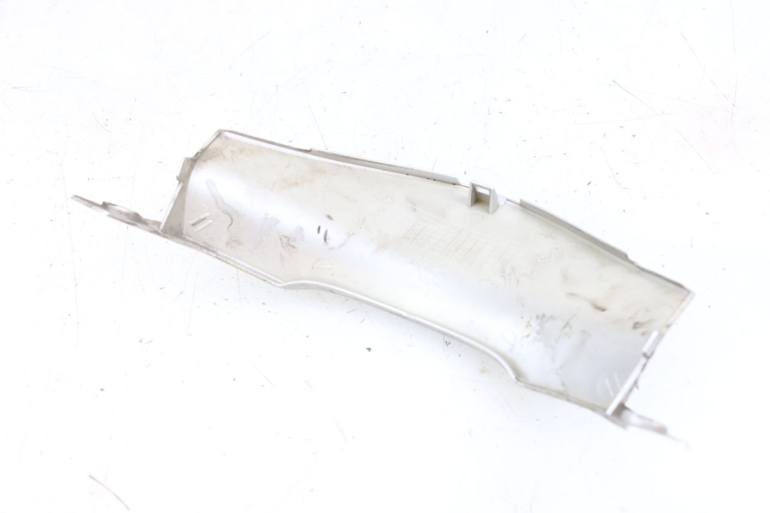 photo de JUNÇÃO DO CARENAGEM TRASEIRO INFERIOR HONDA NHX LEAD 110 (2008 - 2010) - Zoom do estado de desgaste