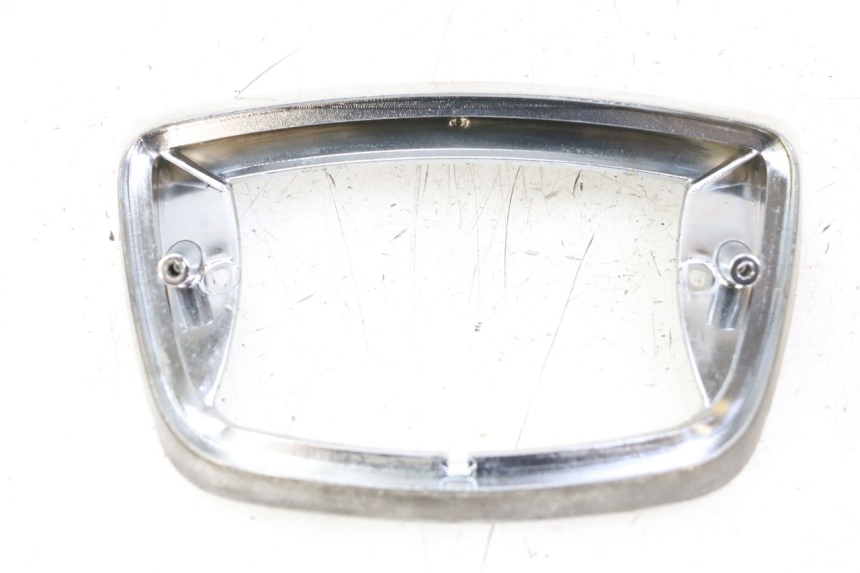 photo de JUNÇÃO DO CARENAGEM TRASEIRO INFERIOR PIAGGIO VESPA LX 2T 50 (2005 - 2013) - Vista principal