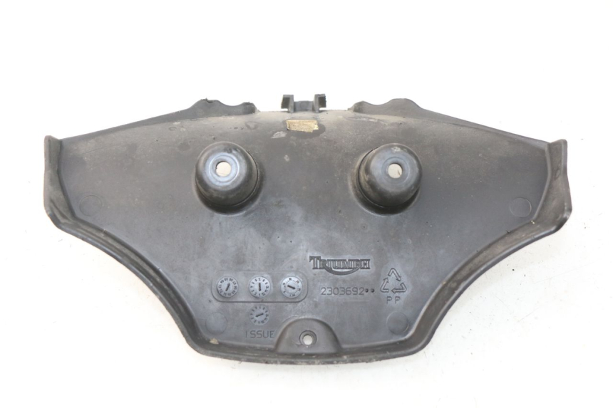 photo de JUNÇÃO DO CARENAGEM TRASEIRO INFERIOR TRIUMPH SPRINT ST ABS 1050 (2005 - 2007) - Detalhe da peça