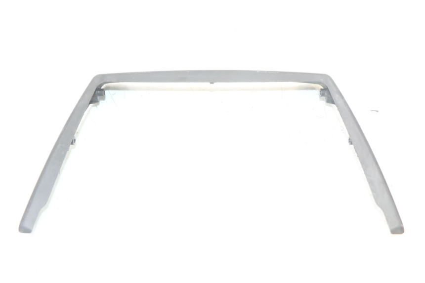 photo de JUNÇÃO DO CARENAGEM TRASEIRO INFERIOR SUZUKI GS F 500 (2004 - 2007) - Ampliação técnica