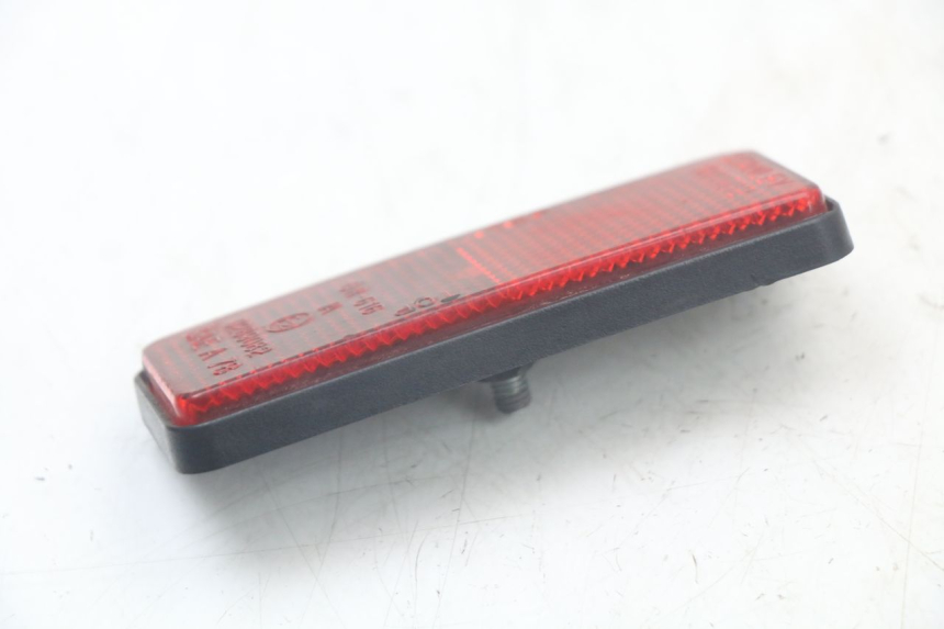 photo de JUNÇÃO DO CARENAGEM TRASEIRO INFERIOR KAWASAKI VERSYS ABS 650 (2015 - 2018) - Detalhe da peça