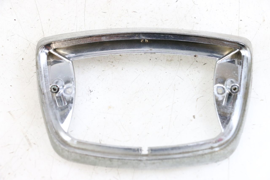 photo de JUNÇÃO DO CARENAGEM TRASEIRO INFERIOR PIAGGIO VESPA LX 2T 50 (2005 - 2013) - Vista principal