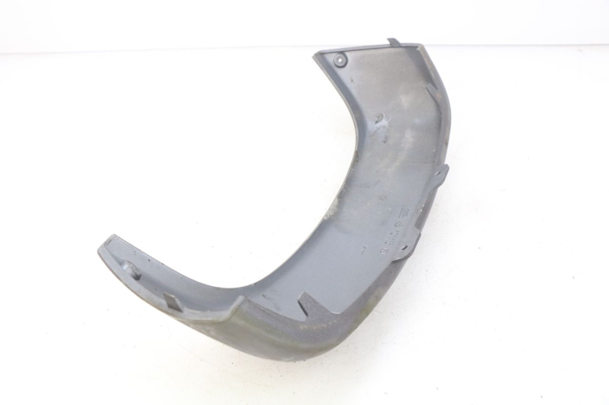 photo de JUNÇÃO DO CARENAGEM TRASEIRO INFERIOR PIAGGIO X9 EVOLUTION 125 (2003 - 2007) - Detalhe da peça