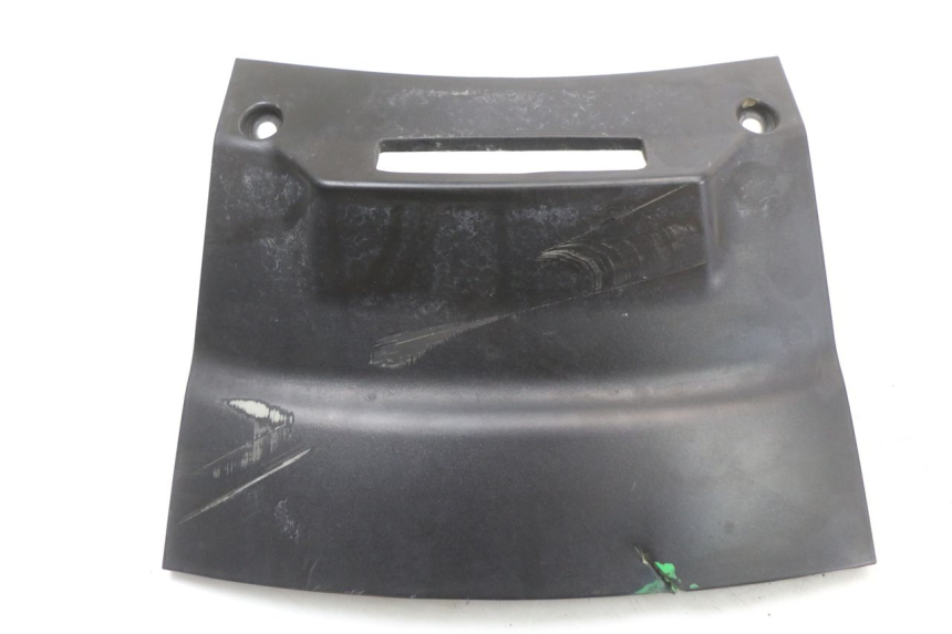 photo de JUNÇÃO DO CARENAGEM TRASEIRO INFERIOR PIAGGIO XEVO - X EVO 125 (2007 - 2017) - Vista principal