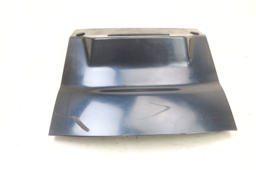 photo de JUNÇÃO DO CARENAGEM TRASEIRO INFERIOR PIAGGIO XEVO - X EVO 125 (2007 - 2017) - Vista geral