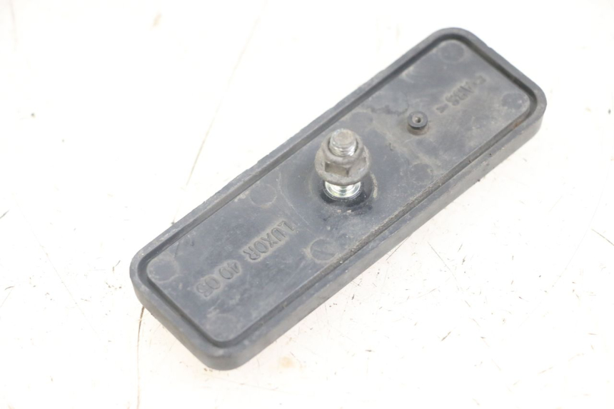 photo de JUNÇÃO DO CARENAGEM TRASEIRO INFERIOR YAMAHA XT X 660 (2004 - 2016) - Detalhe da peça