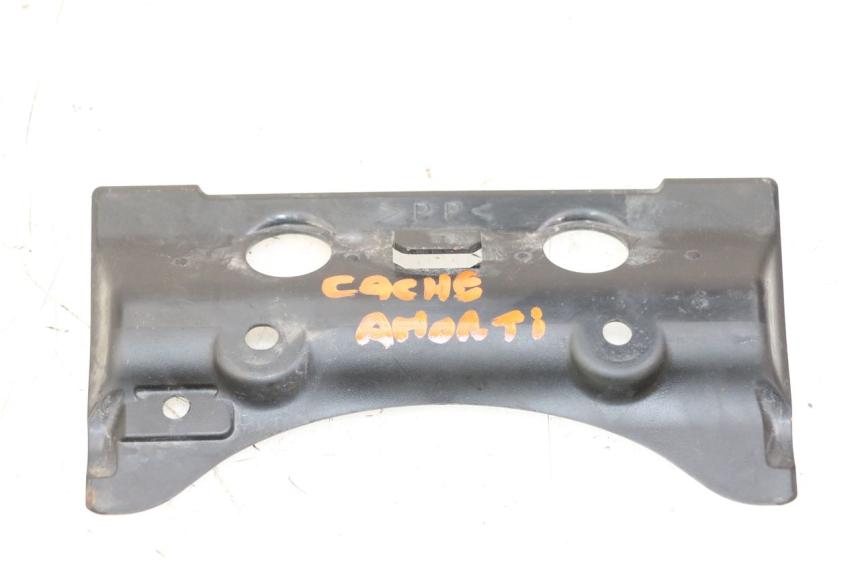 photo de JUNÇÃO DO CARENAGEM TRASEIRO INFERIOR YAMAHA TRACER 7 700 (2020 - 2024) - Detalhe da peça