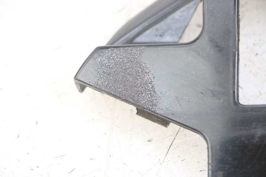 photo de JUNÇÃO DO CARENAGEM TRASEIRO KYMCO DINK 4T 50 (2007 - 2018) - Zoom do estado de desgaste