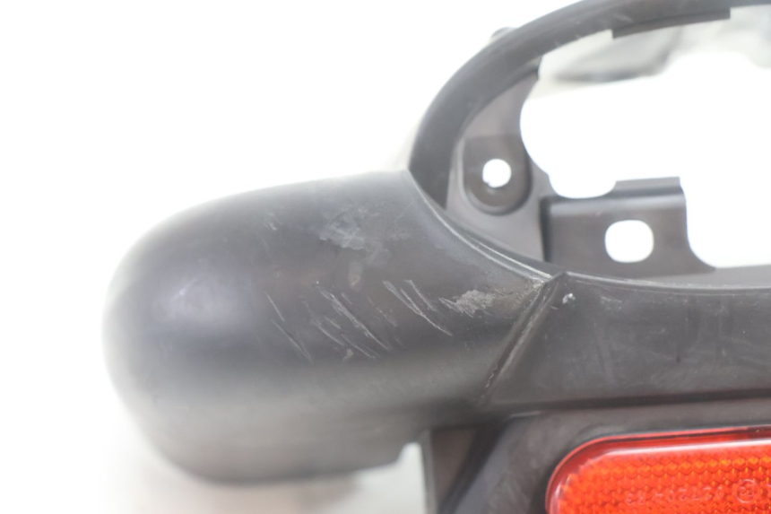 photo de JUNÇÃO DO CARENAGEM TRASEIRO PEUGEOT LUDIX BLASTER 50 (2006 - 2014) - Detalhe da peça