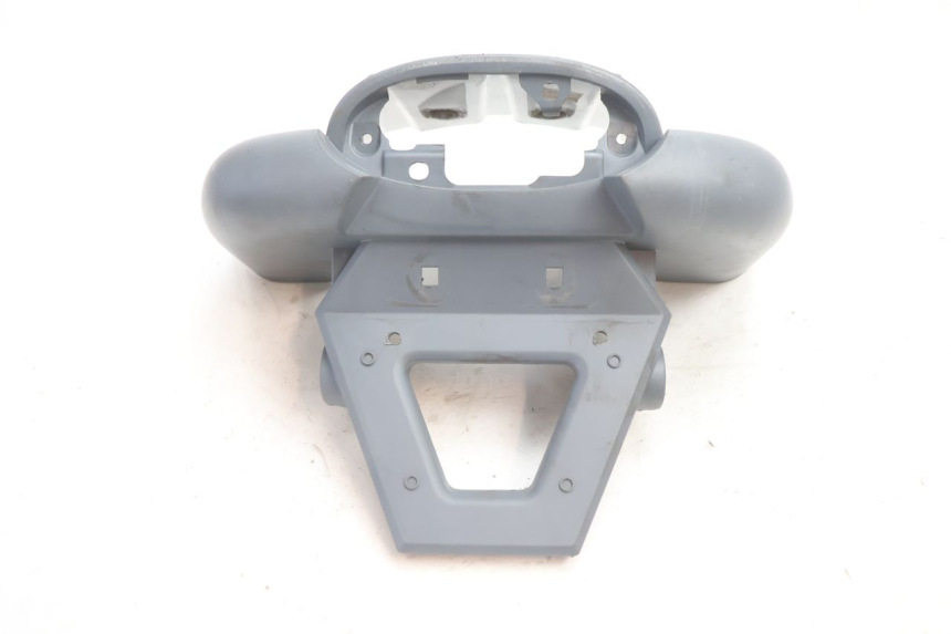 photo de JUNÇÃO DA CARROÇARIA TRASEIRA PEUGEOT LUDIX ONE 14P 50 (2004 - 2013) - Zoom do estado de desgaste