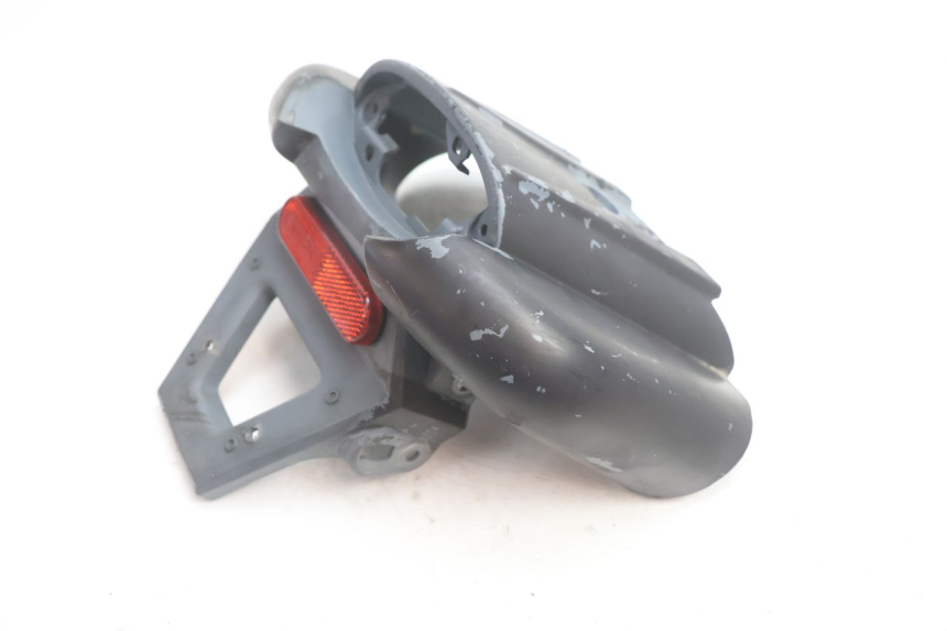 photo de JUNÇÃO DO CARENAGEM TRASEIRO PEUGEOT LUDIX ONE 50 (2004 - 2013) - Outro ângulo de visão