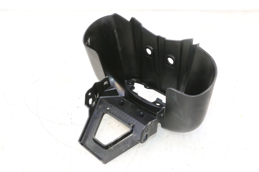 photo de JUNÇÃO DA CARROÇARIA TRASEIRA PEUGEOT LUDIX PRO 2T 50 (2010 - 2017) - Zoom do estado de desgaste