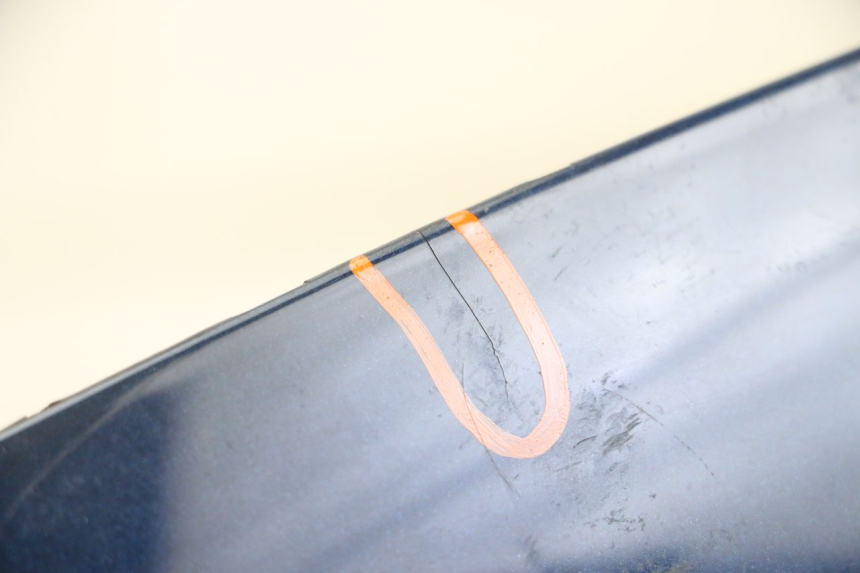 photo de JUNÇÃO DO CARENAGEM TRASEIRO PIAGGIO MP3 LT 300 (2010 - 2016) - Detalhe da peça