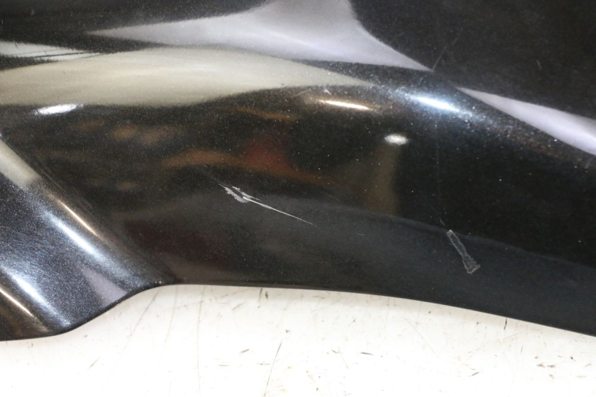 photo de JUNÇÃO DO CARENAGEM TRASEIRO PIAGGIO MP3 LT 300 (2010 - 2016) - Pontos de fixação