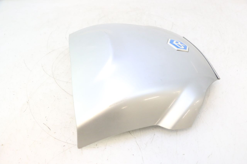 photo de JUNÇÃO DO CARENAGEM TRASEIRO PIAGGIO MP3 LT 300 (2010 - 2016) - Pontos de fixação