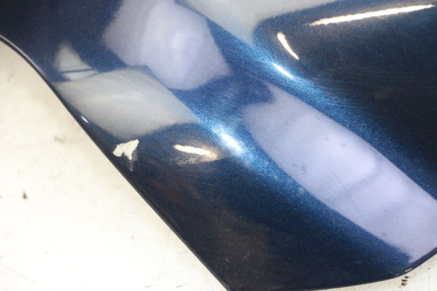 photo de JUNÇÃO DO CARENAGEM TRASEIRO PIAGGIO MP3 RL 250 (2006 - 2010) - Ampliação técnica