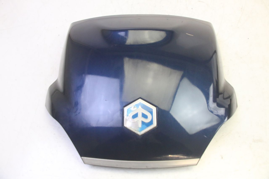 photo de JUNÇÃO DO CARENAGEM TRASEIRO PIAGGIO MP3 RL 250 (2006 - 2010) - Detalhe da peça