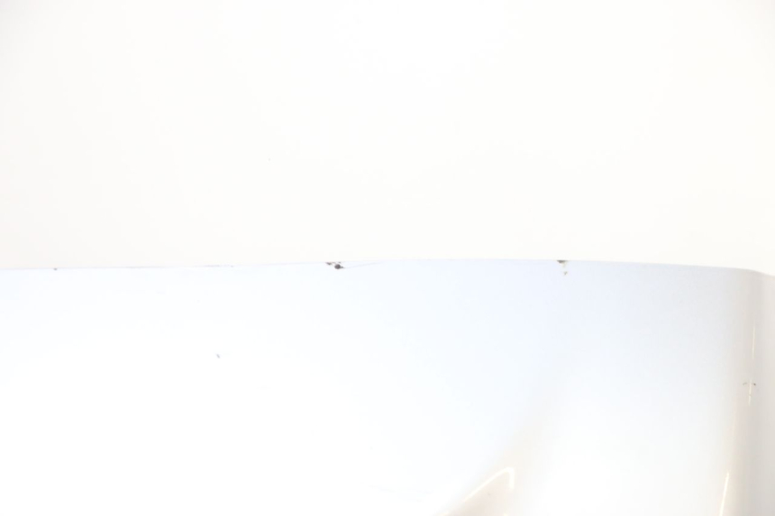 photo de JUNÇÃO DO CARENAGEM TRASEIRO PIAGGIO MP3 125 (2006 - 2014) - Zoom do estado de desgaste