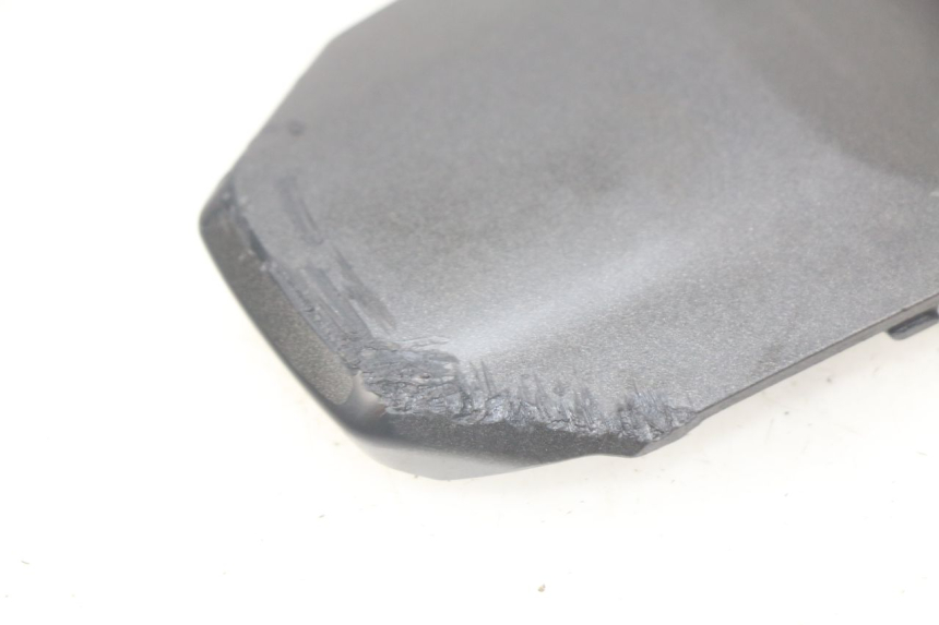 photo de JUNÇÃO DO CARENAGEM TRASEIRO YAMAHA MT-07 MT07 ABS 700 (2014 - 2017) - Outro ângulo de visão