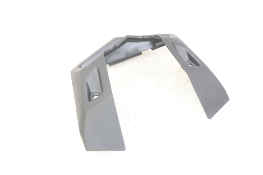 photo de JUNÇÃO DO CARENAGEM TRASEIRO YAMAHA MT ABS 125 (2014 - 2018) - Ampliação técnica