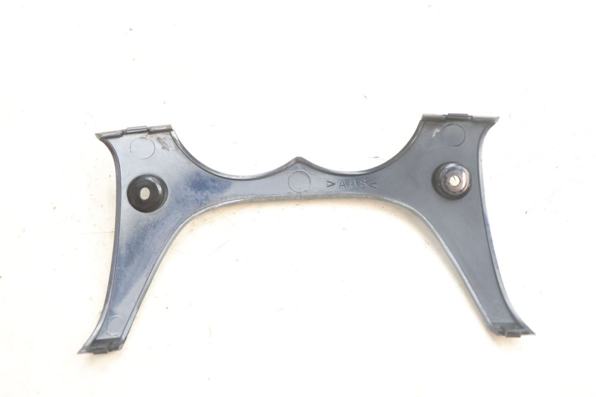 photo de JUNÇÃO DA CARENAGEM TRASEIRA YAMAHA NEO'S NEOS 2T 50 (1998 - 2007) - Outro ângulo de visão