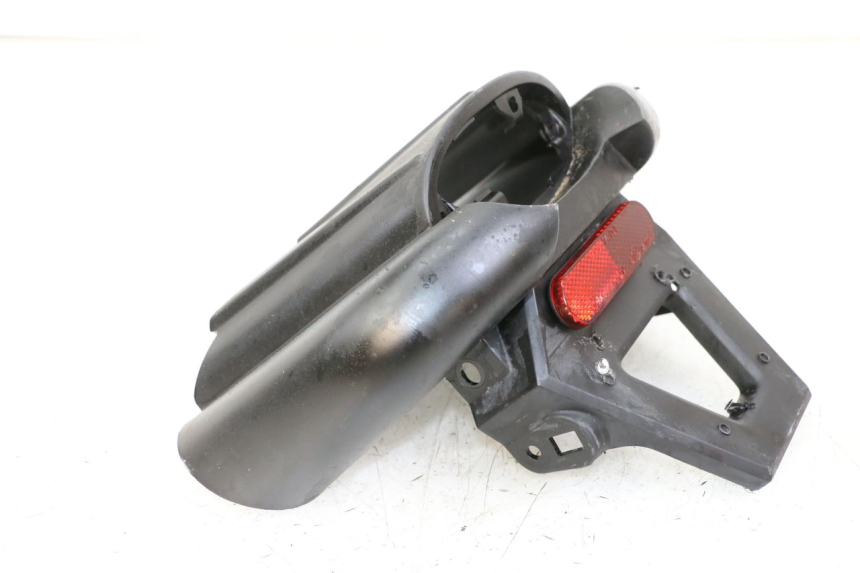 photo de JUNÇÃO DO CARENAGEM TRASEIRO PEUGEOT LUDIX 50 (2008 - 2017) - Outro ângulo de visão