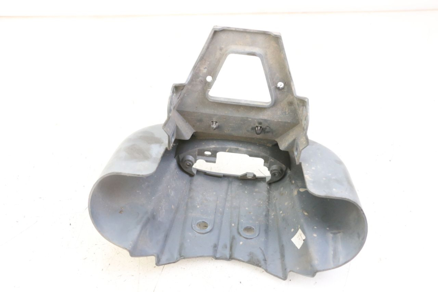 photo de JUNÇÃO DO CARENAGEM TRASEIRO PEUGEOT LUDIX ONE 50 (2005 - 2008) - Outro ângulo de visão