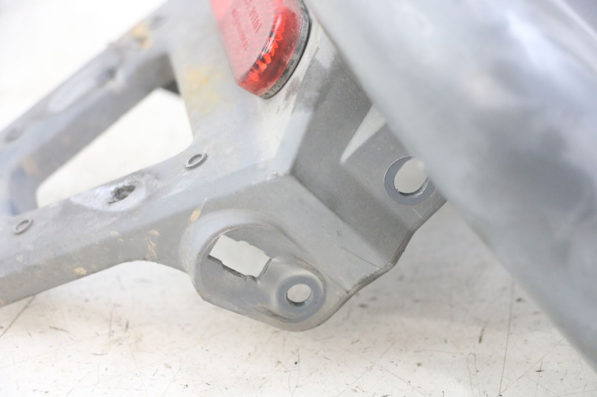 photo de JUNÇÃO DO CARENAGEM TRASEIRO PEUGEOT LUDIX ONE 50 (2005 - 2008) - Vista geral