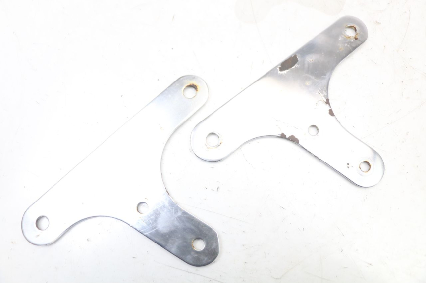 photo de JUNÇÃO DO CARENAGEM TRASEIRO REGAL RAPTOR SPYDER 125 (2010 - 2018) - Detalhe da peça