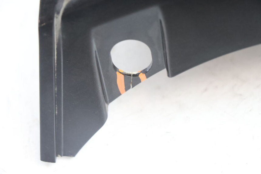 photo de JUNÇÃO DO CARENAGEM TRASEIRO PEUGEOT SATELIS 125 (2006 - 2009) - Vista geral