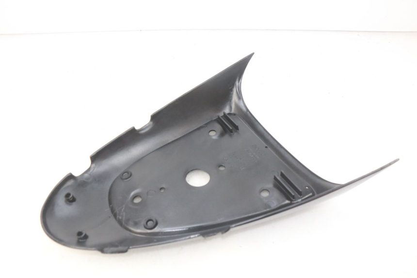 photo de JUNÇÃO DO CARENAGEM TRASEIRO APRILIA SR LC 50 (1997 - 2004) - Detalhe da peça