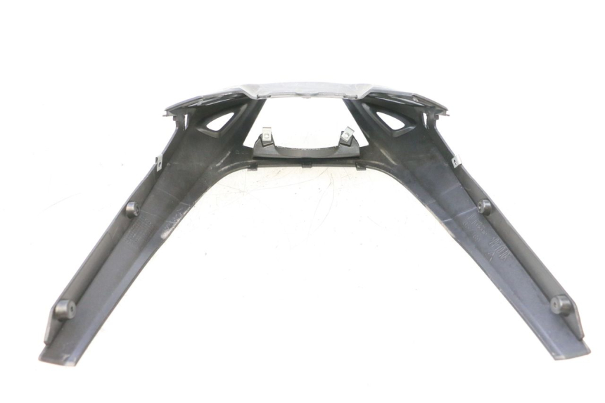 photo de JUNÇÃO DO CARENAGEM TRASEIRO APRILIA SR MOTARD 50 (2012 - 2018) - Outro ângulo de visão