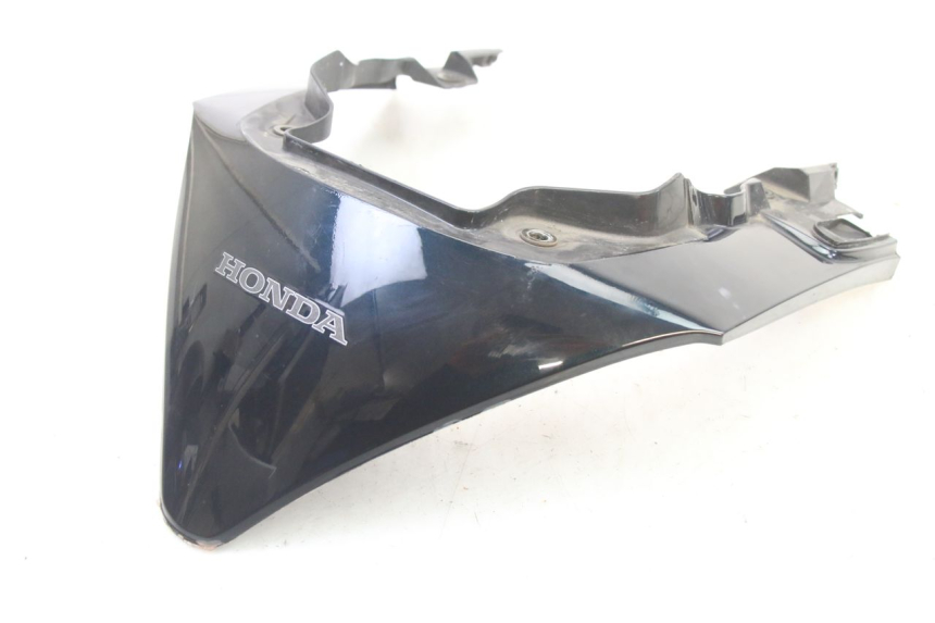 photo de JUNÇÃO DO CARENAGEM TRASEIRO HONDA ST PAN EUROPEAN 1300 (2002 - 2013) - Detalhe da peça