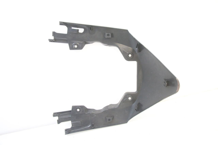 photo de JUNÇÃO DO CARENAGEM TRASEIRO HONDA ST PAN EUROPEAN 1300 (2002 - 2013) - Vista geral
