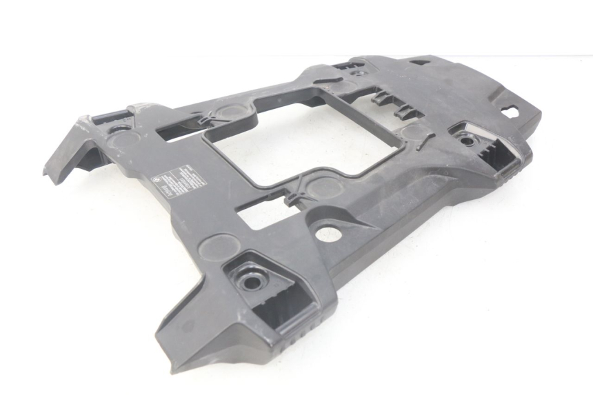 photo de JUNÇÃO DO CARENAGEM TRASEIRO SUPERIOR BMW F GS K81 850 (2018 - 2023) - Detalhe da peça