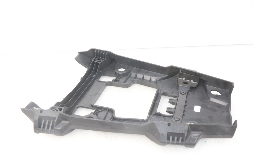 photo de JUNÇÃO DO CARENAGEM TRASEIRO SUPERIOR BMW F GS K81 850 (2018 - 2023) - Vista geral