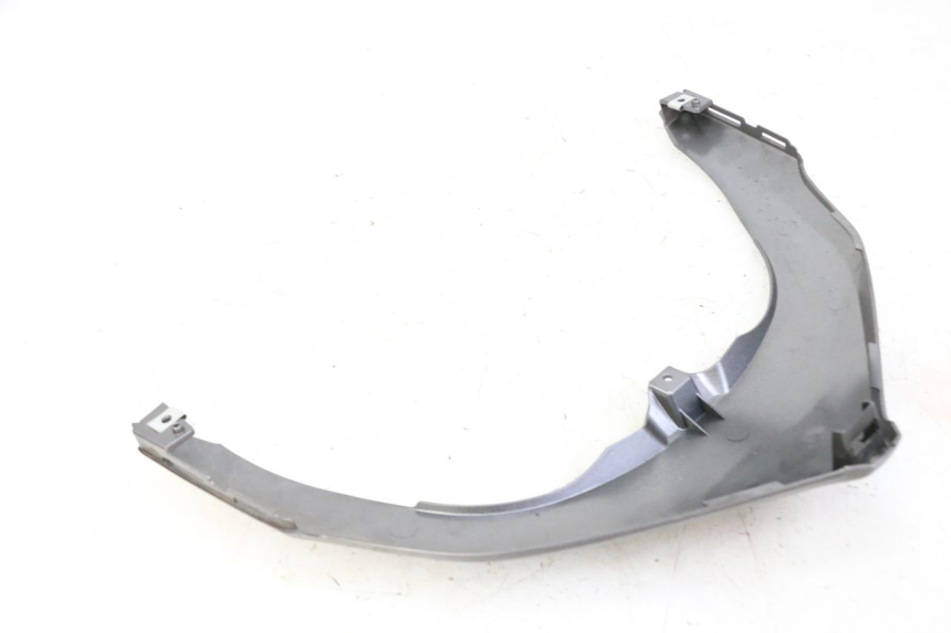 photo de JUNÇÃO DO CARENAGEM TRASEIRO SUPERIOR HONDA FORZA ABS 300 (2013 - 2017) - Pontos de fixação