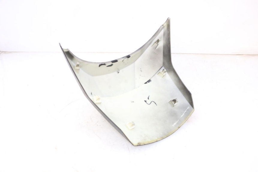 photo de JUNÇÃO DO CARENAGEM TRASEIRO SUPERIOR JM MOTORS GTS 125 (2015 - 2019) - Outro ângulo de visão