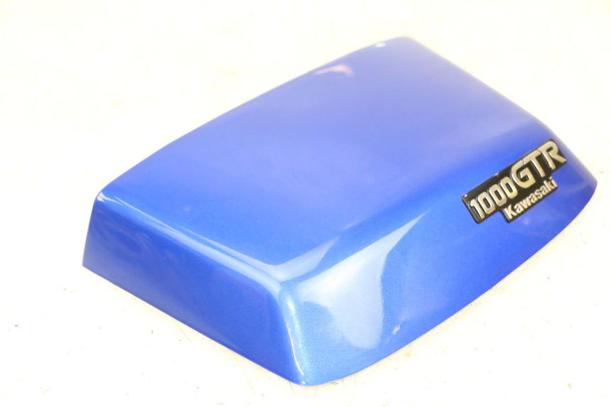 photo de JUNÇÃO DO CARENAGEM TRASEIRO SUPERIOR KAWASAKI GTR 1000 (1994 - 2004) - Zoom do estado de desgaste