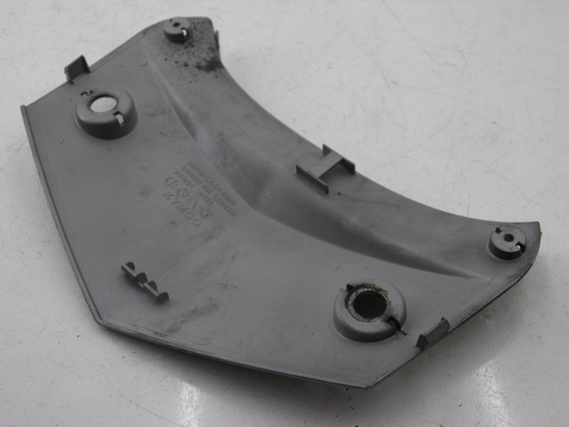 photo de JUNÇÃO DO CARENAGEM TRASEIRO SUPERIOR KYMCO DINK STREET 125 (2009 - 2014) - Detalhe da peça