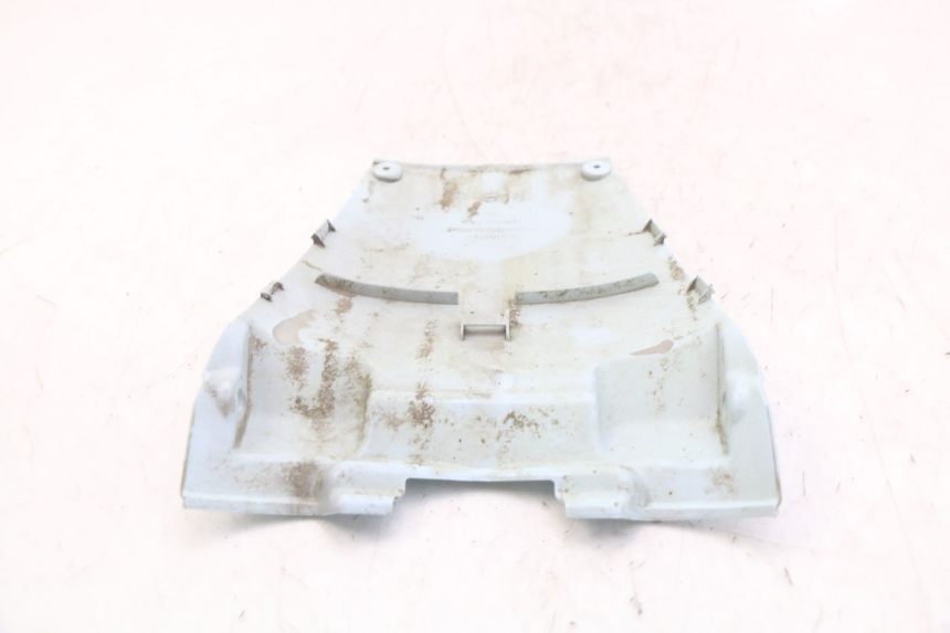 photo de JUNÇÃO DO CARENAGEM TRASEIRO SUPERIOR KYMCO LIKE 4T 50 (2009 - 2018) - Zoom do estado de desgaste
