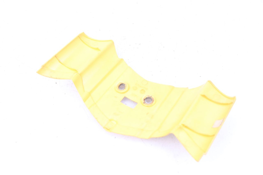 photo de JUNÇÃO DO CARENAGEM TRASEIRO SUPERIOR PEUGEOT LUDIX 50 (2005 - 2007) - Detalhe da peça