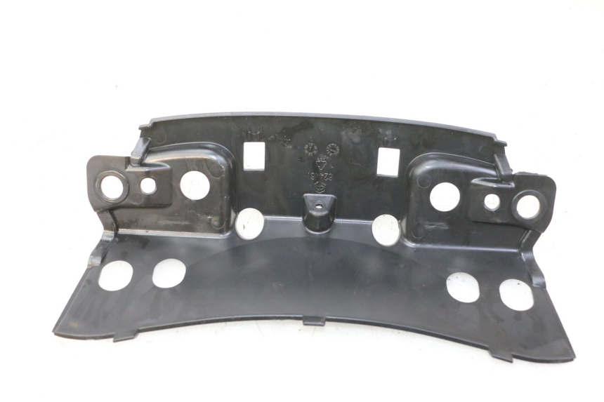 photo de JUNÇÃO DO CARENAGEM TRASEIRO SUPERIOR PIAGGIO MP3 RL 250 (2006 - 2010) - Detalhe da peça