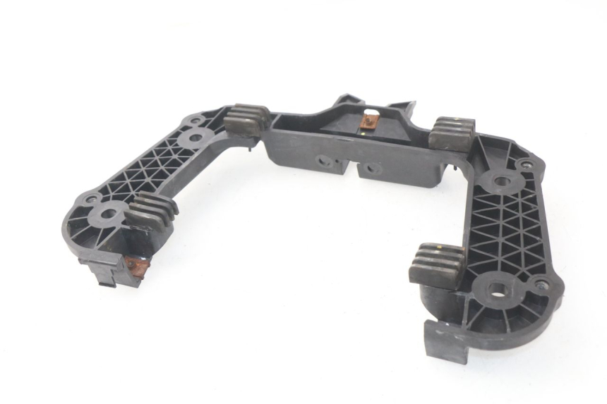 photo de JUNÇÃO DO CARENAGEM TRASEIRO SUPERIOR YAMAHA NEOS NEO'S 4T 50 (2008 - 2016) - Detalhe da peça