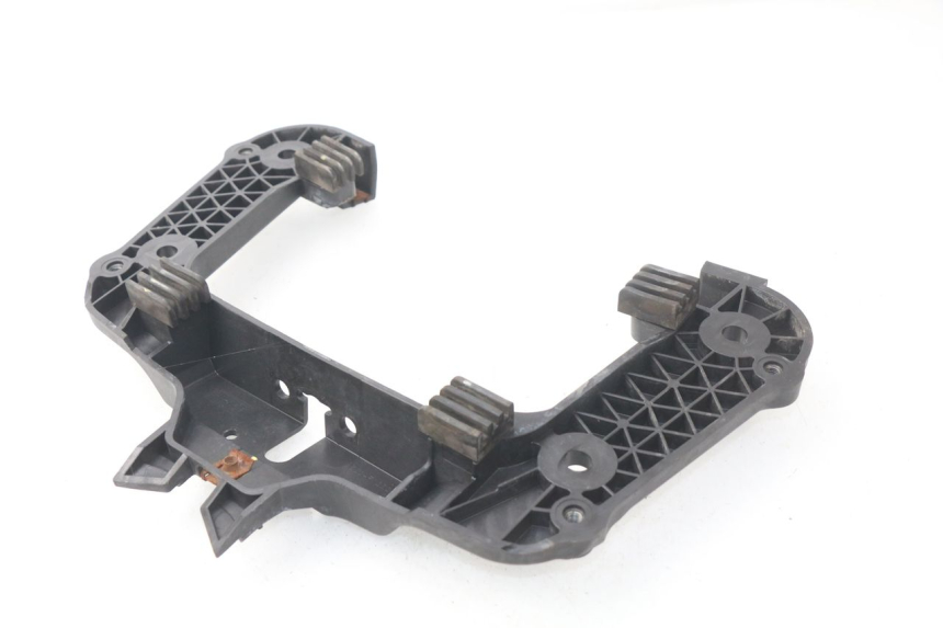 photo de JUNÇÃO DO CARENAGEM TRASEIRO SUPERIOR YAMAHA NEOS NEO'S 4T 50 (2008 - 2016) - Zoom do estado de desgaste