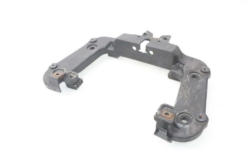 photo de JUNÇÃO DO CARENAGEM TRASEIRO SUPERIOR YAMAHA NEOS NEO'S 4T 50 (2008 - 2016) - Outro ângulo de visão